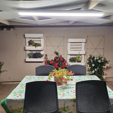 Emotions Bed and Breakfast Φιουμιτσίνο Εξωτερικό φωτογραφία