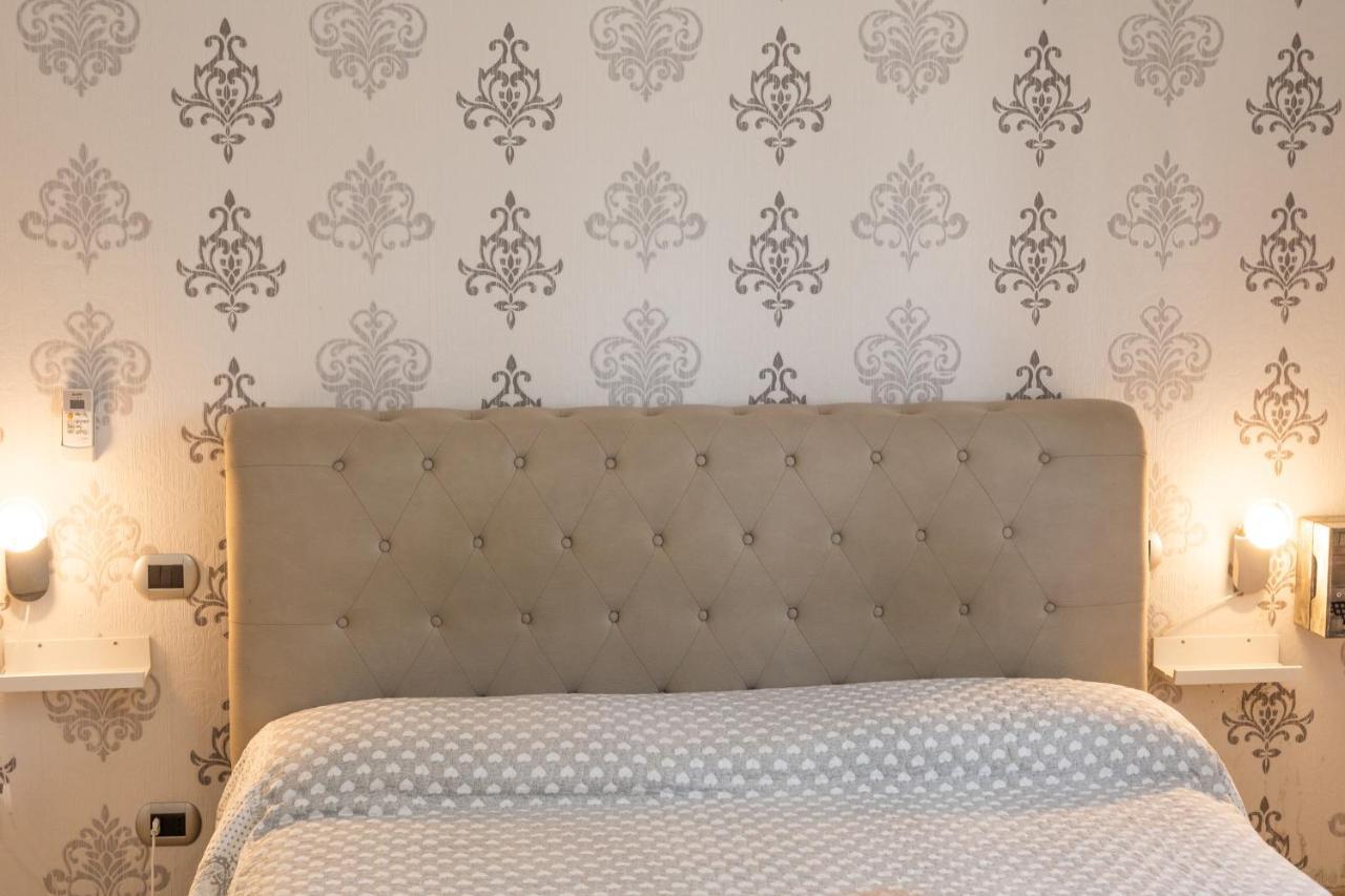 Emotions Bed and Breakfast Φιουμιτσίνο Εξωτερικό φωτογραφία