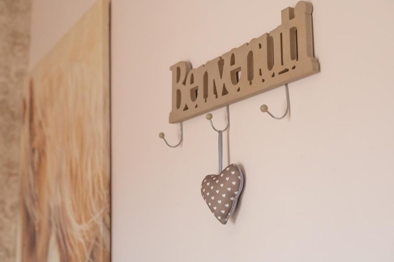 Emotions Bed and Breakfast Φιουμιτσίνο Εξωτερικό φωτογραφία